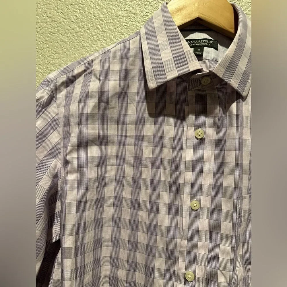 Banana Republic Light Purple Men’s Non-Iron Classic Fit Collar Shirt Size S